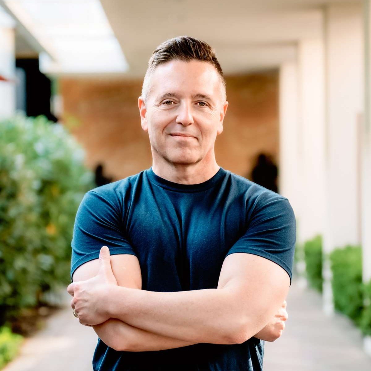 Crossing Over with Psychic Medium John Edward in Redding, CA